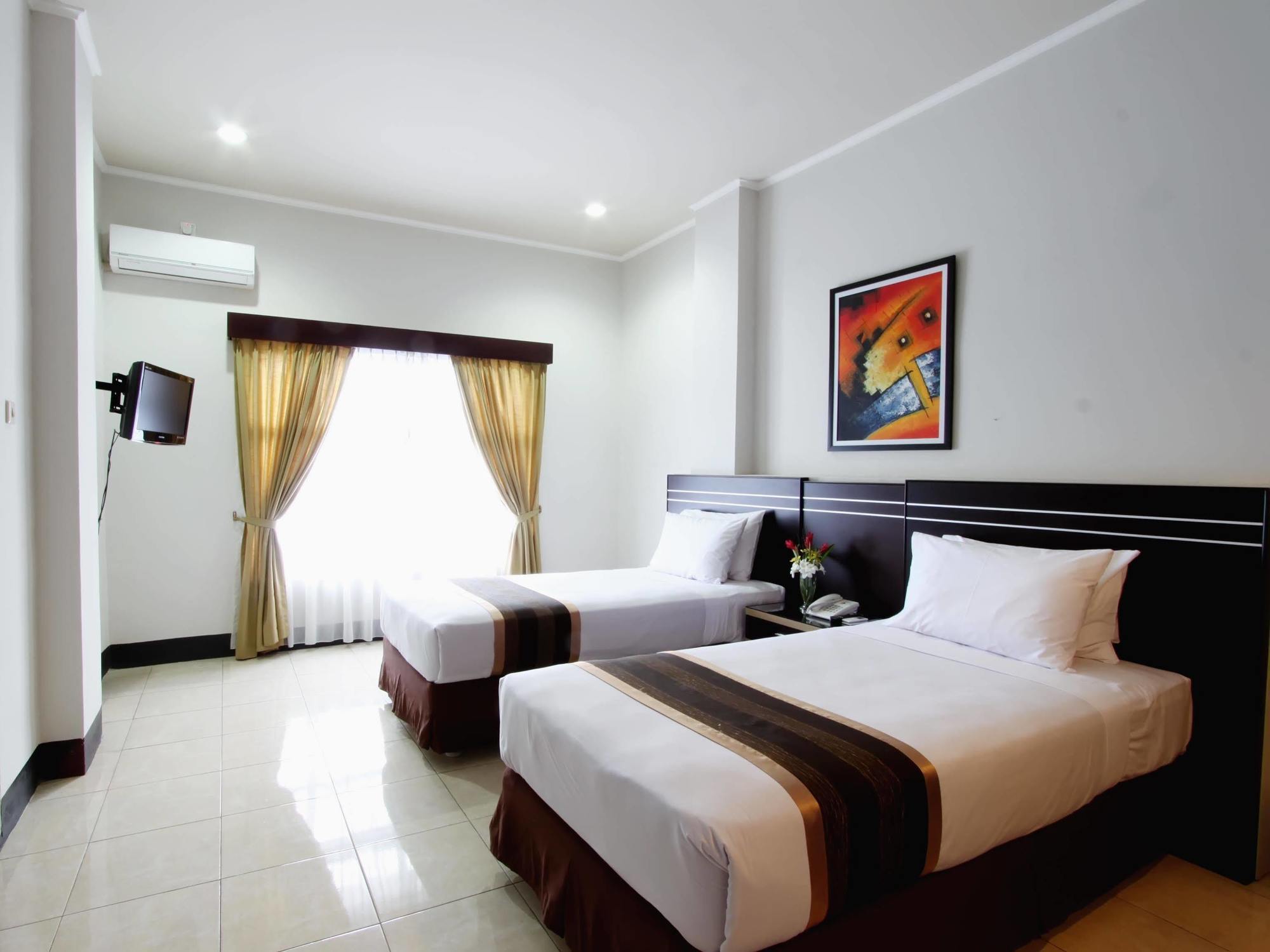Maktal Hotel Mataram Exterior photo